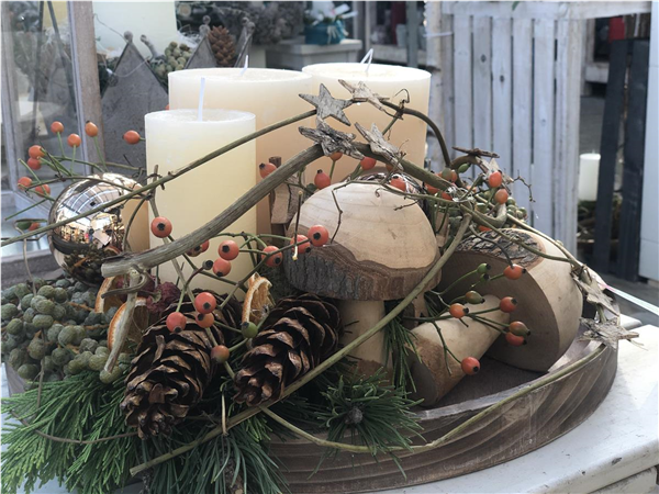 Adventsgesteck_holz.jpg