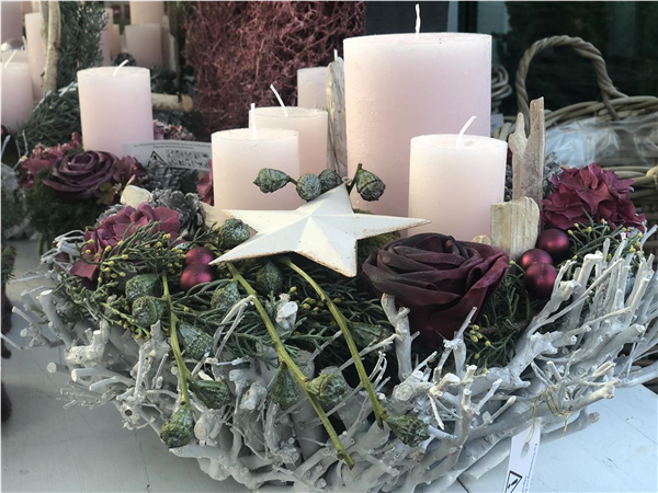 Adventsgesteck_rosa.jpg